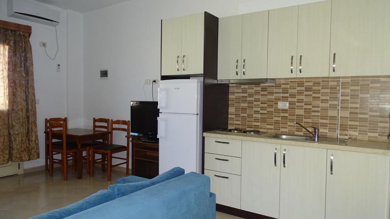 Hotel Arsenal Εξαμίλιο Εξωτερικό φωτογραφία