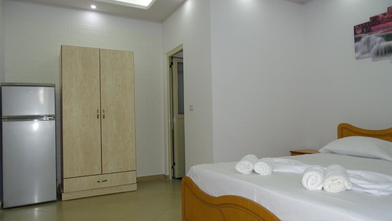 Hotel Arsenal Εξαμίλιο Εξωτερικό φωτογραφία