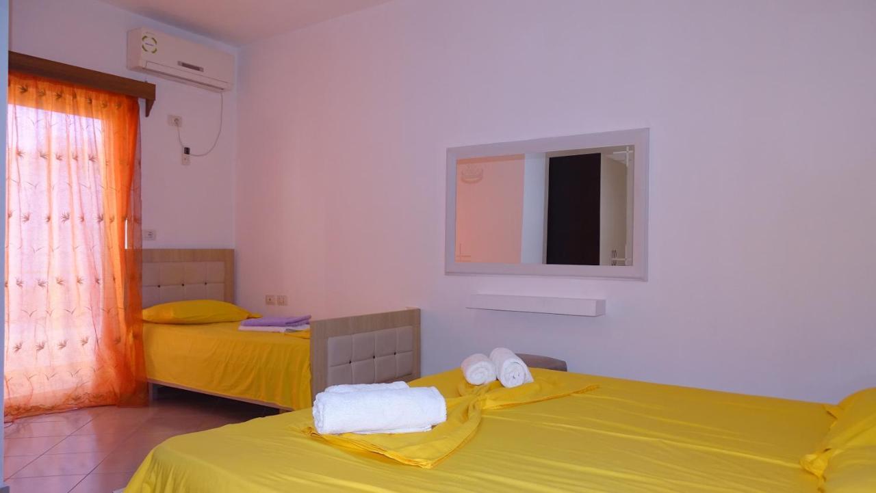 Hotel Arsenal Εξαμίλιο Εξωτερικό φωτογραφία