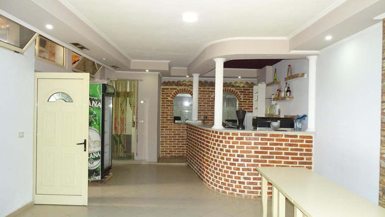 Hotel Arsenal Εξαμίλιο Εξωτερικό φωτογραφία