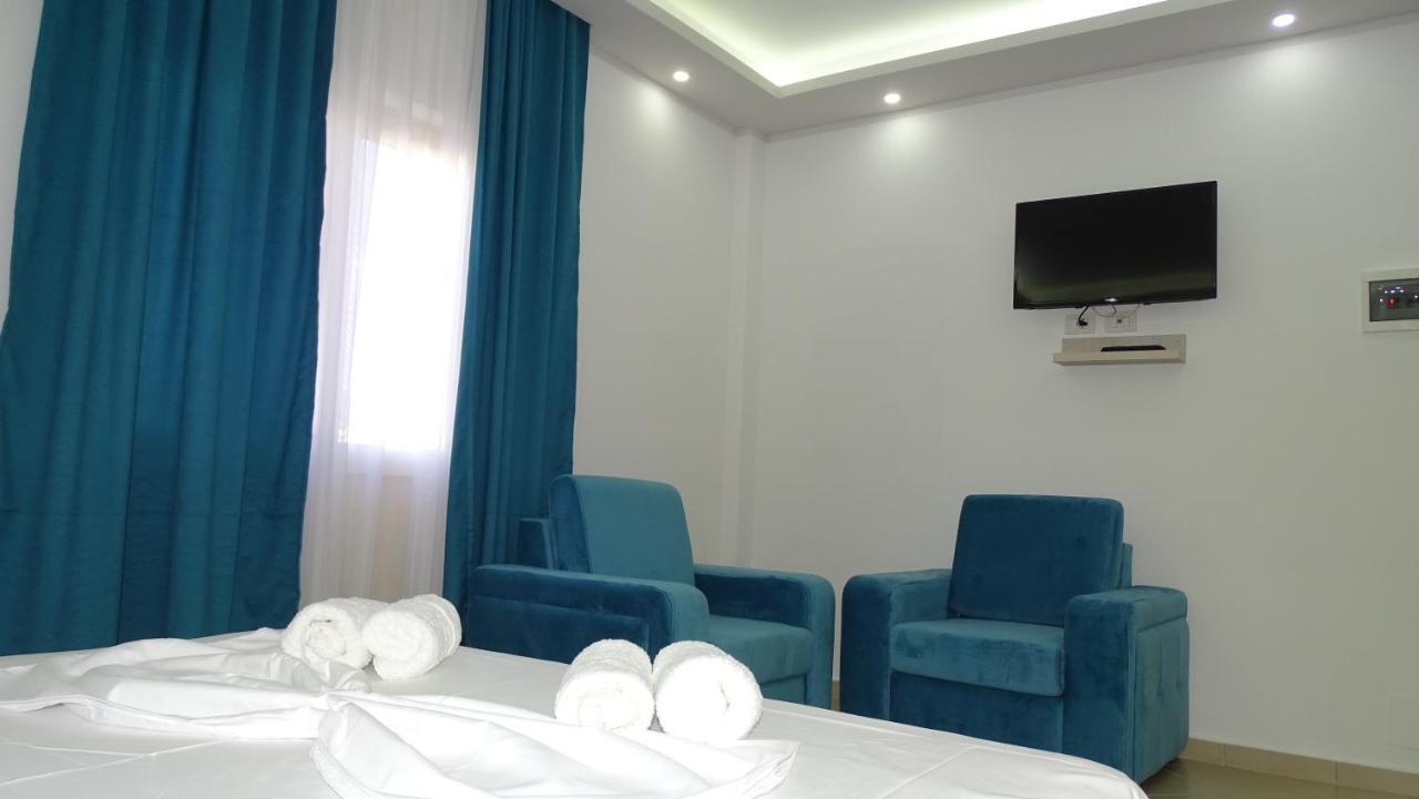 Hotel Arsenal Εξαμίλιο Εξωτερικό φωτογραφία