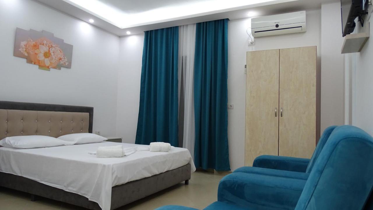 Hotel Arsenal Εξαμίλιο Εξωτερικό φωτογραφία