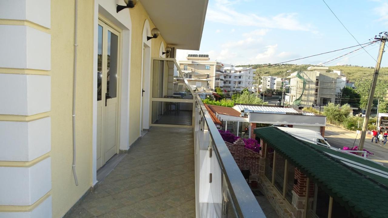 Hotel Arsenal Εξαμίλιο Εξωτερικό φωτογραφία